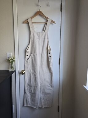 BDG Cream/Oat Overalls